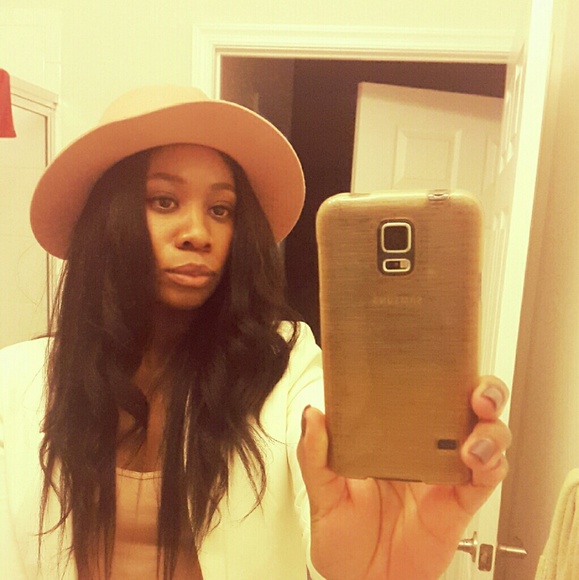 Profile Picture of Lesego Modiba (@lesego6) on Poshmark