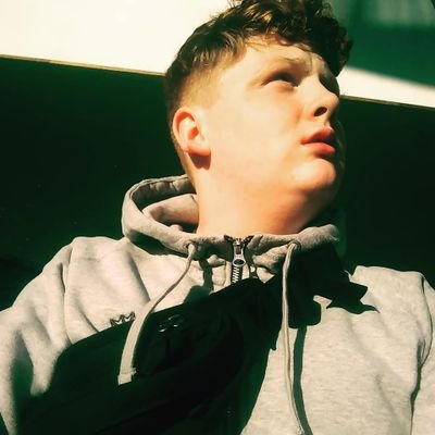 Profile Picture of Declan Dwayne Hardwick (@XD3c1an) on Twitter