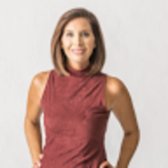 Profile Picture of Katie Hug (@katiehug22) on Poshmark