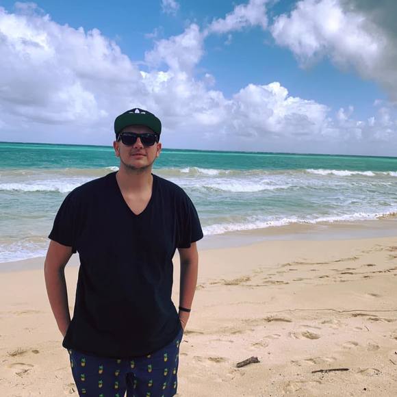 Profile Picture of Mike Bachinsky (@bachimik000) on Poshmark