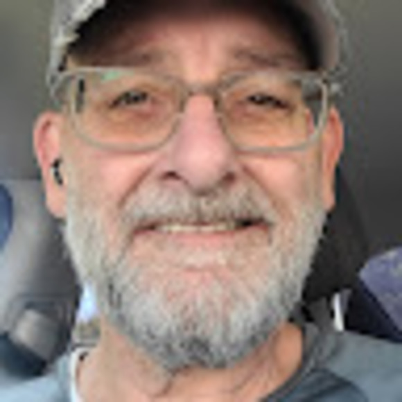 Profile Picture of Robert Andersen (@rkandersen_2) on Poshmark