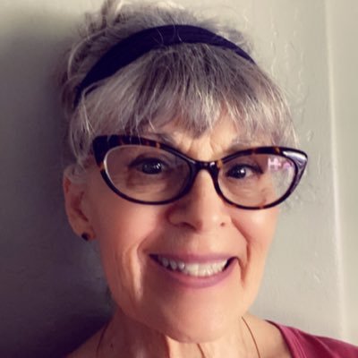 Lynn Lanoue-Dietrich - Twitter Profile Picture of Lynn Lanoue-Dietrich (@cleo0908) on Twitter