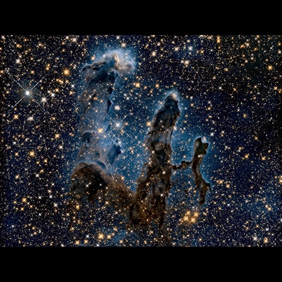 Profile Picture of Jonni Fenton (@jonnir) on Poshmark