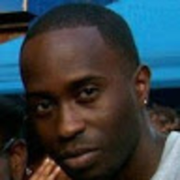 Profile Picture of Corey Davis (@csd161) on Poshmark