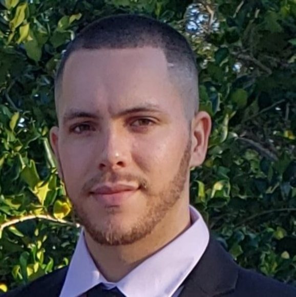 Profile Picture of Bobby Everley (@bobbyeverley) on Poshmark