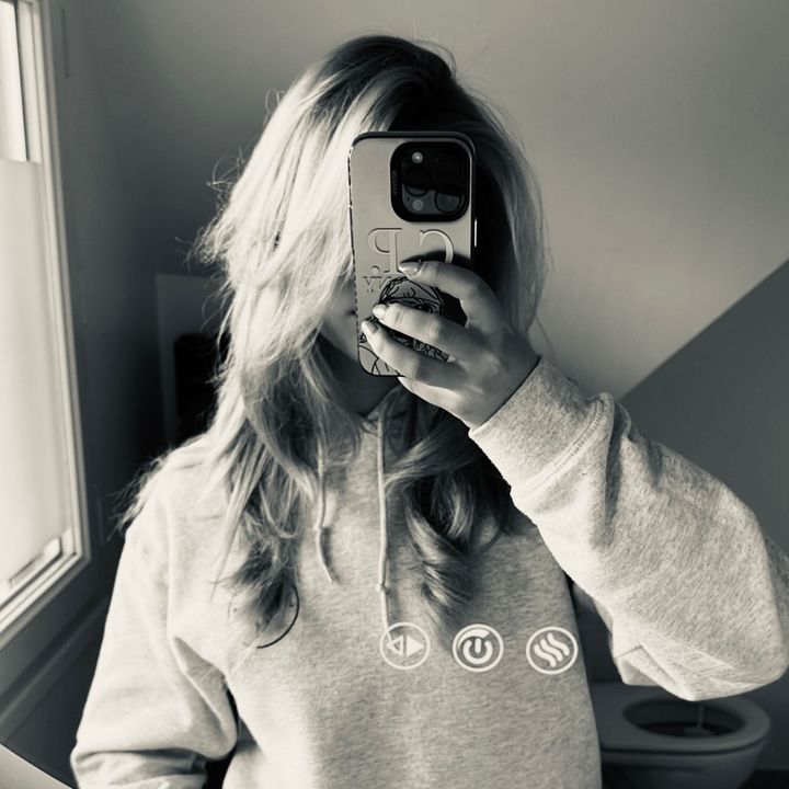 Profile Picture of pauline (@paulineethm) on Tiktok