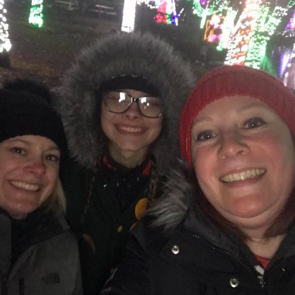 Profile Picture of Lisa Ormiston (@mango0322) on Poshmark