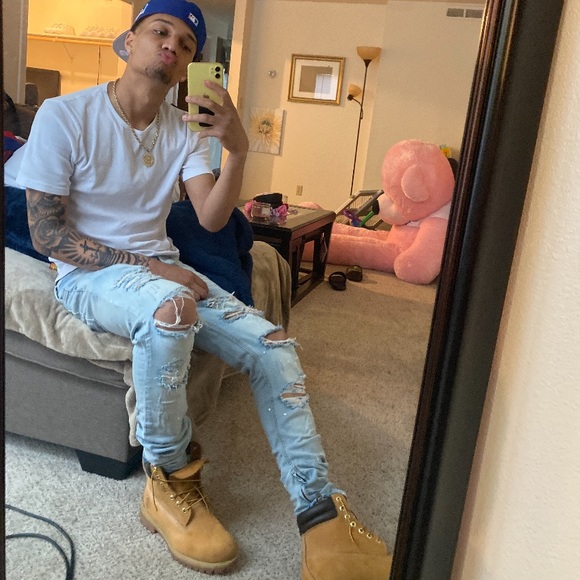 Profile Picture of Thomas West (@t_west23) on Poshmark