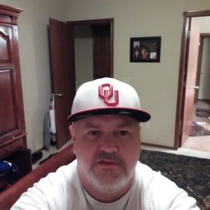 Profile Picture of James Womack (@JohnnyWo33) on Twitter