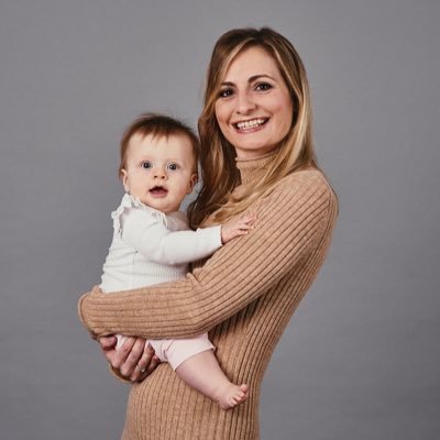 Profile Picture of Laura Holloway (@lauraholloway87) on Twitter