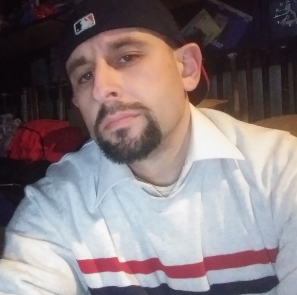 Profile Picture of Kenny Bishop (@kbishop1445) on Poshmark