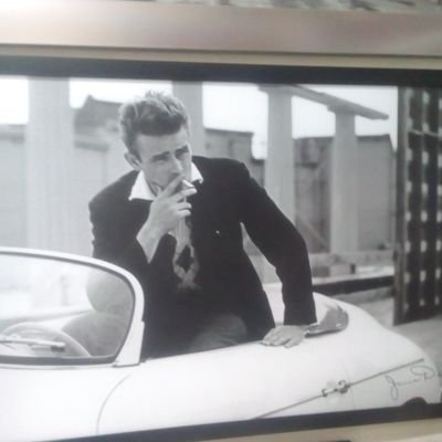 Profile Picture of Denis Lora (@DenisLora4) on Twitter