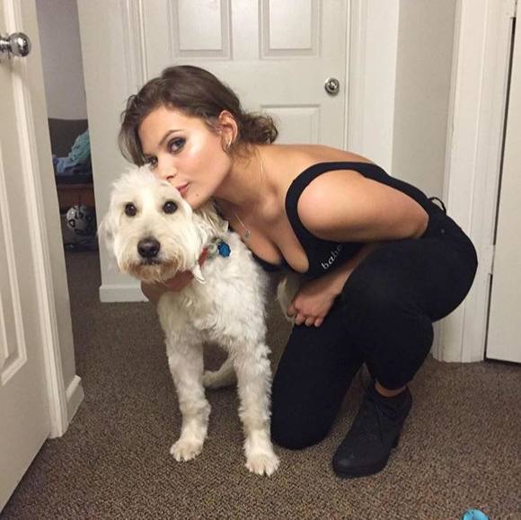 Profile Picture of Stephanie Bruzas (@sbruzas) on Poshmark