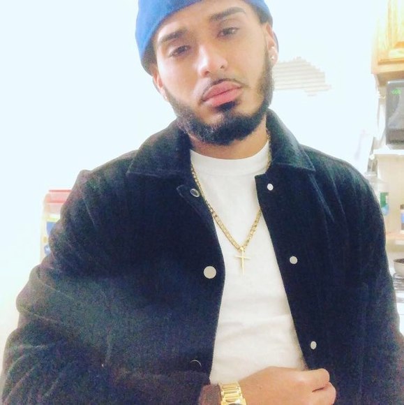 Profile Picture of Julian Rosero (@juelzdakid) on Poshmark