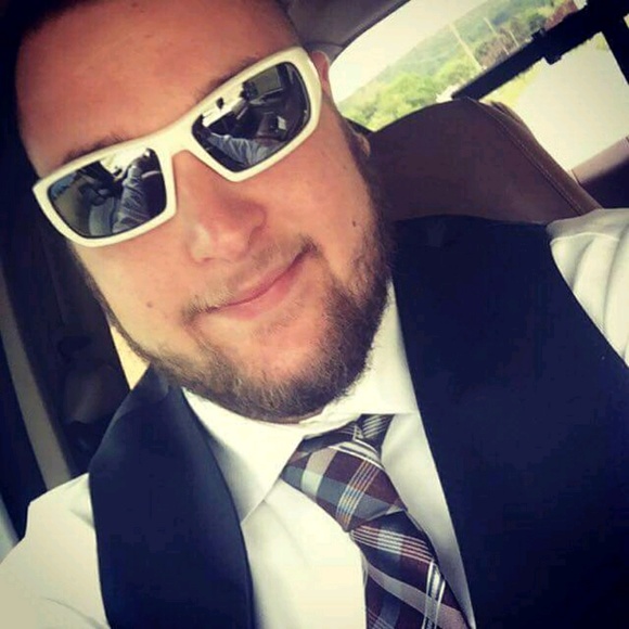 Profile Picture of Gregory Vincent (@gsv2) on Poshmark