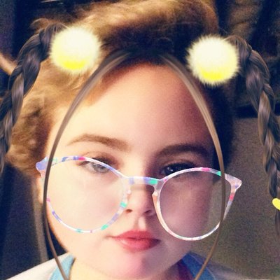Profile Picture of Cassandra Hodge (@blue_winter11) on Twitter