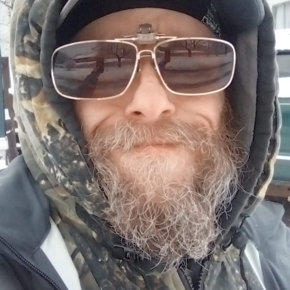 Profile Picture of Joseph Gates (@josephgates751) on Poshmark