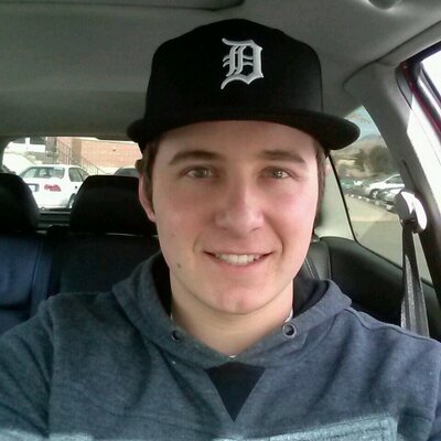 Profile Picture of Travis Knaus (@neffNstuff) on Twitter