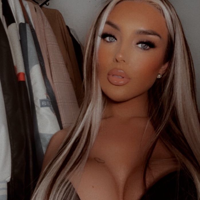 Profile Picture of Danielle 💗 (@danielleminiski) on Tiktok