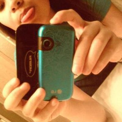 Profile Picture of Clarissa Reyna (@clarissaisasian) on Twitter
