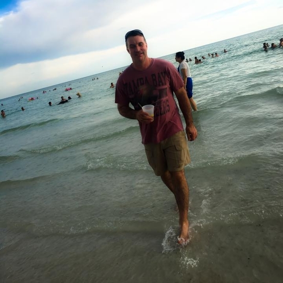 Profile Picture of Michael Hollenbeck (@jetmke10) on Poshmark