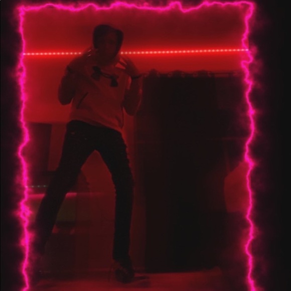 Brydon Fellner - Poshmark Profile Picture of Brydon Fellner (@d1__br__) on Poshmark