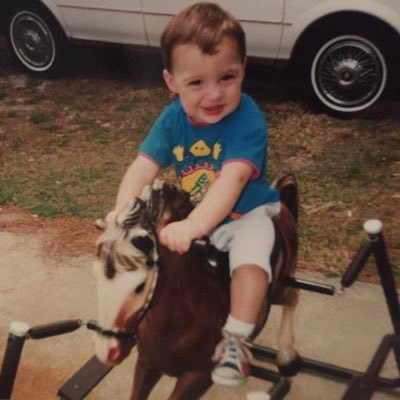 Profile Picture of Corey (@CoreyDaharsh) on Twitter