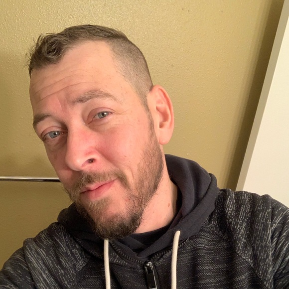 Profile Picture of James Barnett (@james23db) on Poshmark