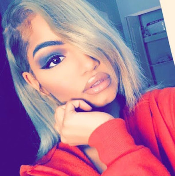 Profile Picture of Liah Danielle dollfaceliah (@dollfaceliah) on Poshmark