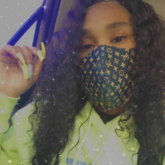Profile Picture of Nyekia Nyekiaa (@ladyquilla21) on Poshmark
