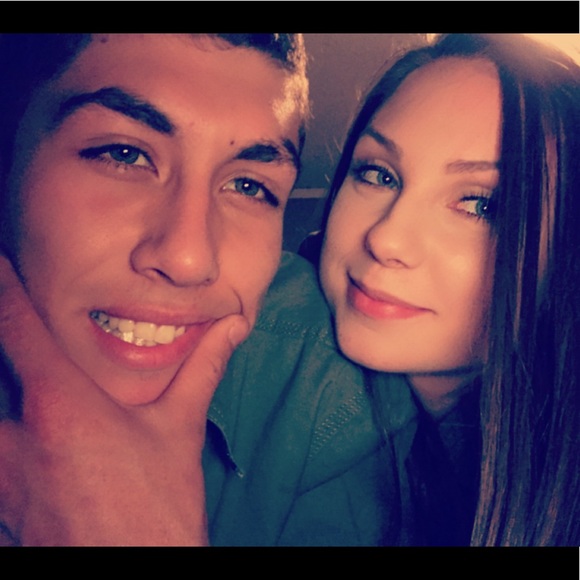 Profile Picture of Kindra Foland (@1032687) on Poshmark