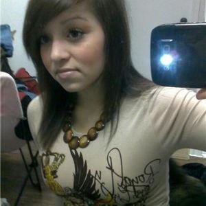 Profile Picture of Amber Hallowell (@amber_luvs_u_94) on Myspace