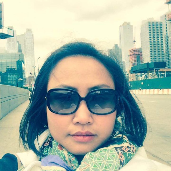 Profile Picture of Amomay💋ambassador??authentic100% Authentic only babe (@mayka3310) on Poshmark