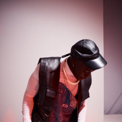 Profile Picture of Ham Mukasa (@BOB_nd_WEAVE) on Twitter