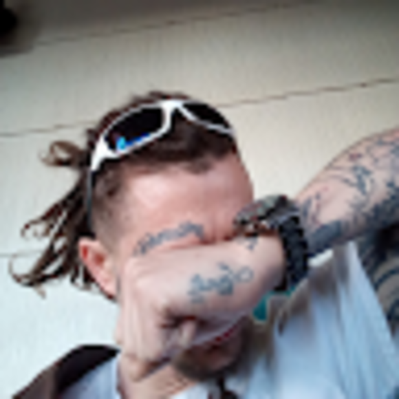 Profile Picture of Matt Fessler (@mattfessler141) on Poshmark