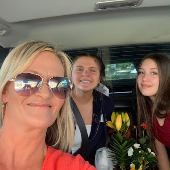 April Sonnenfeld - Poshmark Profile Picture of April Sonnenfeld (@amsonnenfeld79) on Poshmark