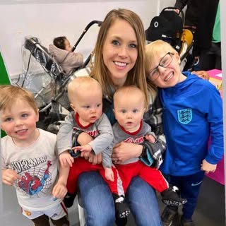 Profile Picture of taramalcolm (@taramalcolm) on Instagram