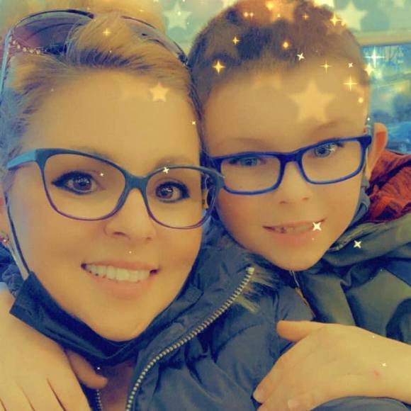 Profile Picture of Lisa Mignemi (@cuozzo) on Poshmark