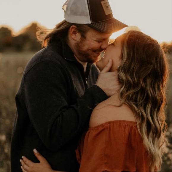 Profile Picture of Emily Bundrick (@ebundric) on Poshmark