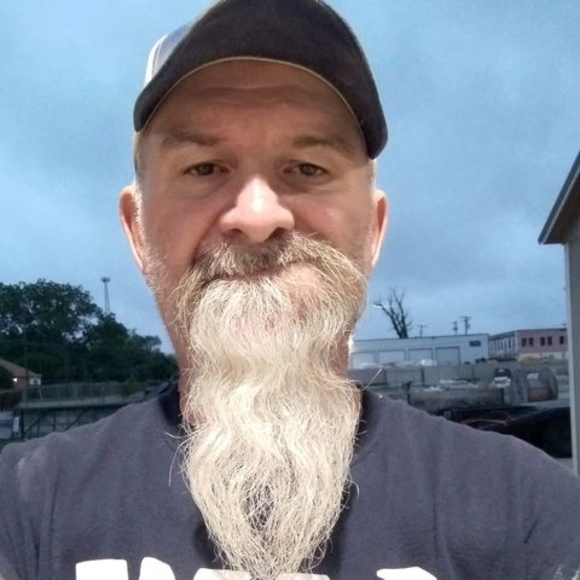 Profile Picture of Randy Wright (@ranamb061116) on Poshmark