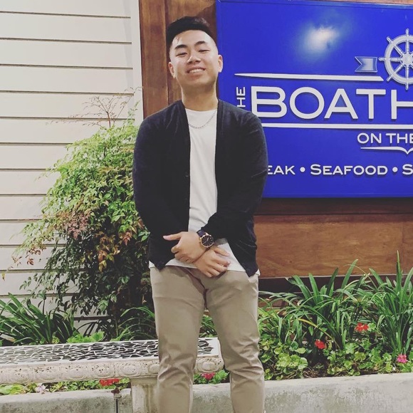 Profile Picture of Jimmy Huang (@j_huang123) on Poshmark