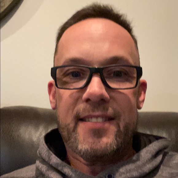 Profile Picture of Mike Blevins (@mjnnaee7) on Poshmark