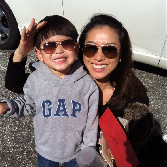 Profile Picture of Jinhee Kim (@gnni76) on Poshmark