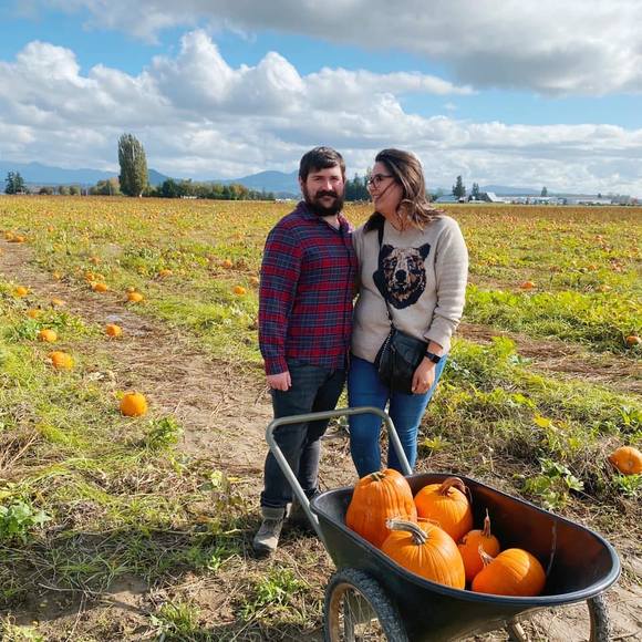 Profile Picture of Megan Feichtinger (@meganleef) on Poshmark