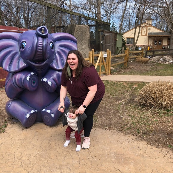 Profile Picture of Danielle Watts (@daniellewatt989) on Poshmark