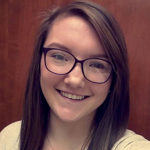 Profile Picture of Jessica Weakley (@jissici) on Poshmark