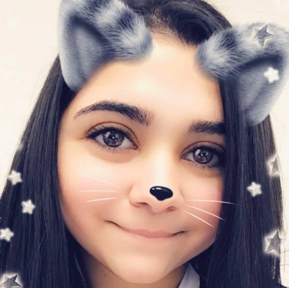 Profile Picture of Batoul Hamadeh (@batoulh) on Poshmark