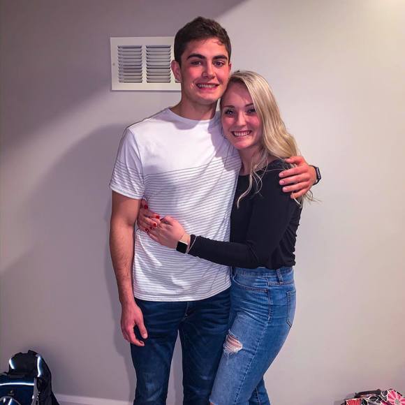 Profile Picture of Sam Woolf (@samwoolf35) on Poshmark