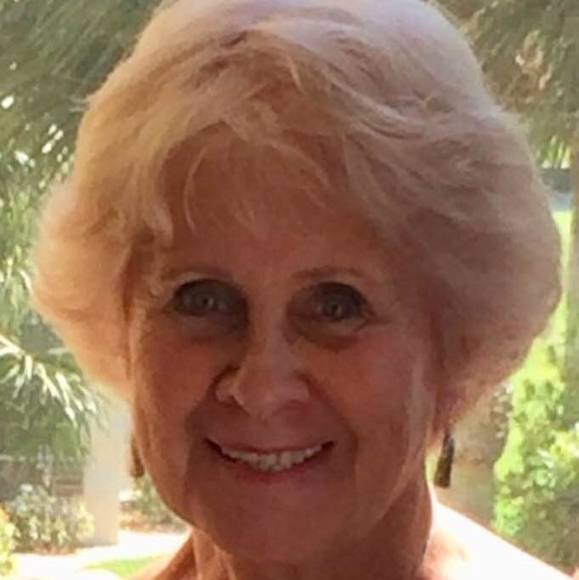 Profile Picture of Eileen Wolfe (@emew) on Poshmark