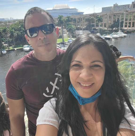 Profile Picture of Dayami Rodriguez (@dayamirodriguez) on Poshmark